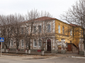 В Борисоглебске здания школы и четырех детских садов пустят с молотка