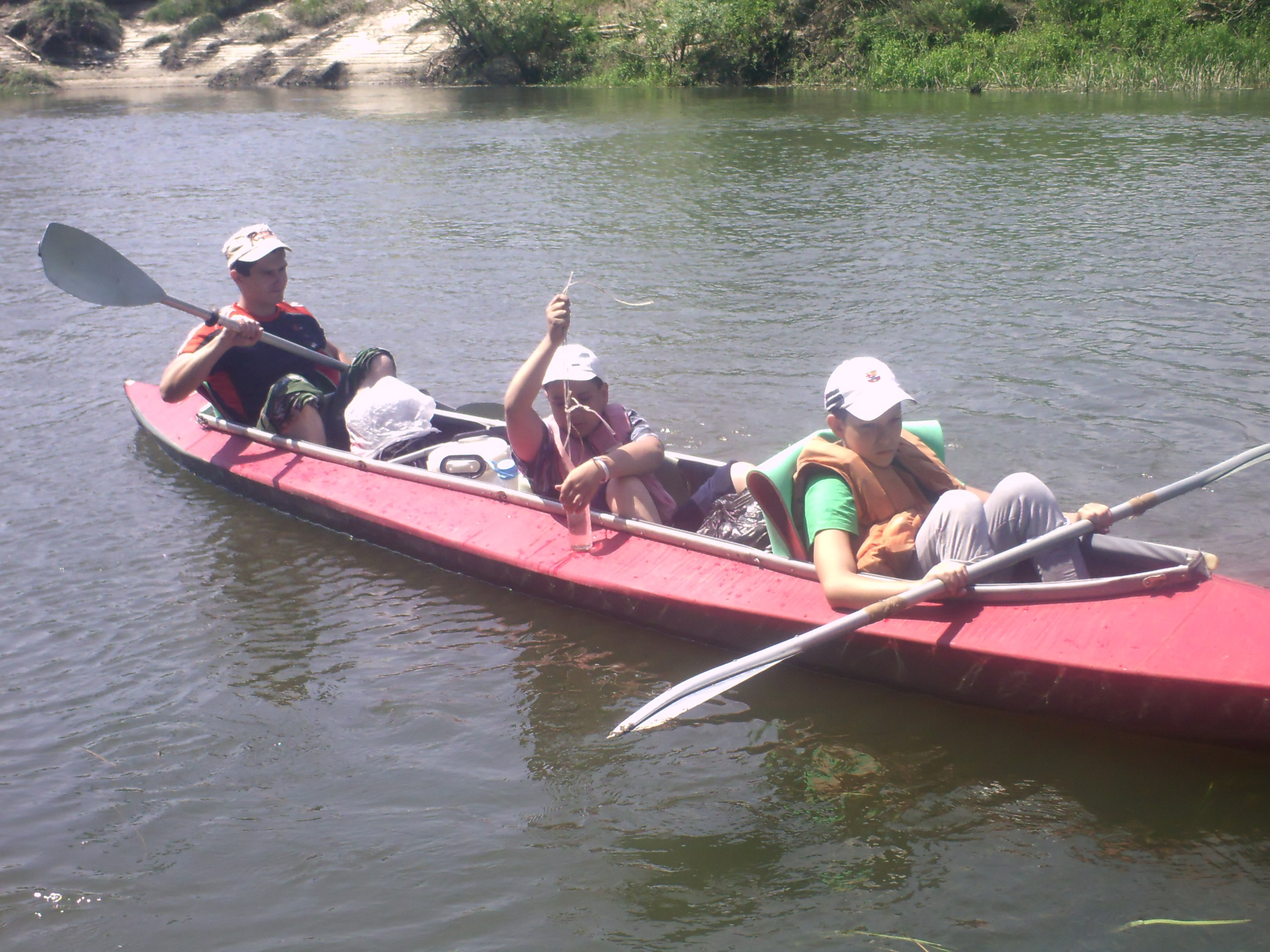 Борисоглебские туристы провели экологический поход по рекам нашего края width=360px